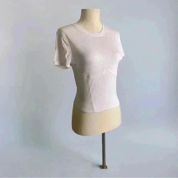 🌸Basic Must Have White Crop Top - Picture 1 of 4
